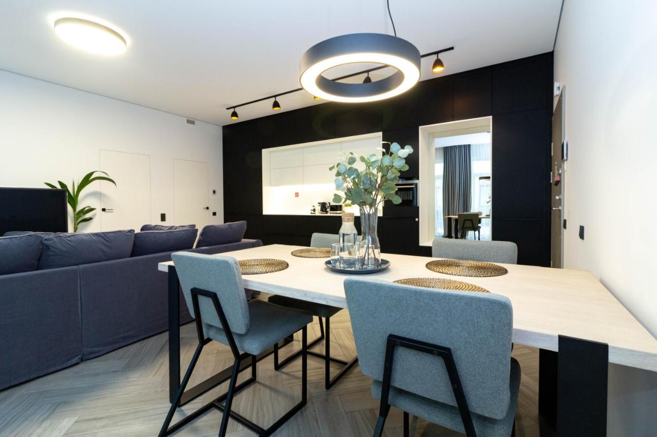 Cohost I Oldtown 60M2 Apt W-Garage Parking, Balcony & Self Check-In 빌뉴스 외부 사진