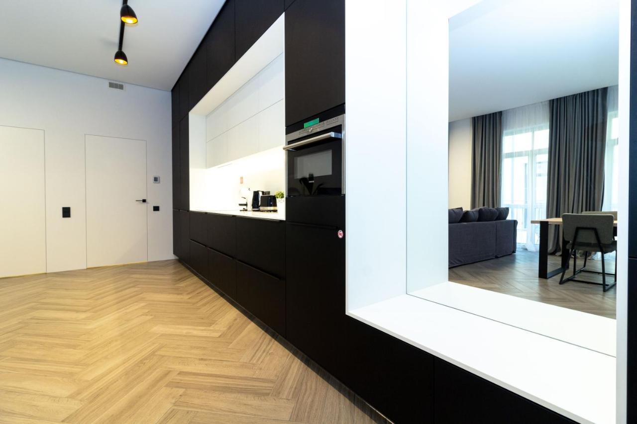Cohost I Oldtown 60M2 Apt W-Garage Parking, Balcony & Self Check-In 빌뉴스 외부 사진