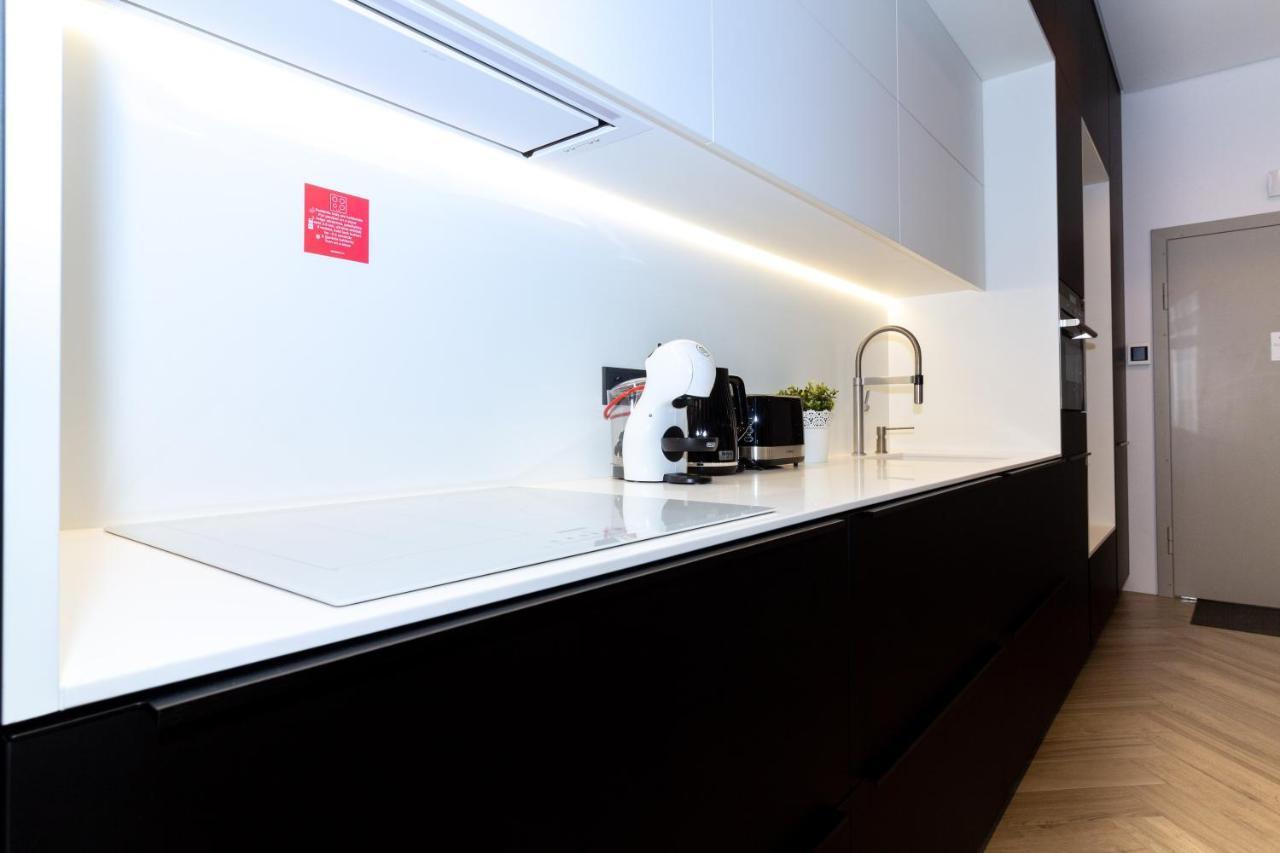 Cohost I Oldtown 60M2 Apt W-Garage Parking, Balcony & Self Check-In 빌뉴스 외부 사진