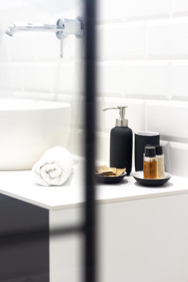 Cohost I Oldtown 60M2 Apt W-Garage Parking, Balcony & Self Check-In 빌뉴스 외부 사진