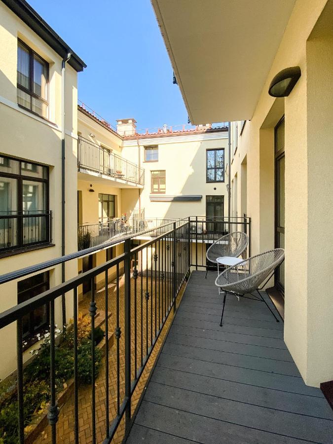 Cohost I Oldtown 60M2 Apt W-Garage Parking, Balcony & Self Check-In 빌뉴스 외부 사진