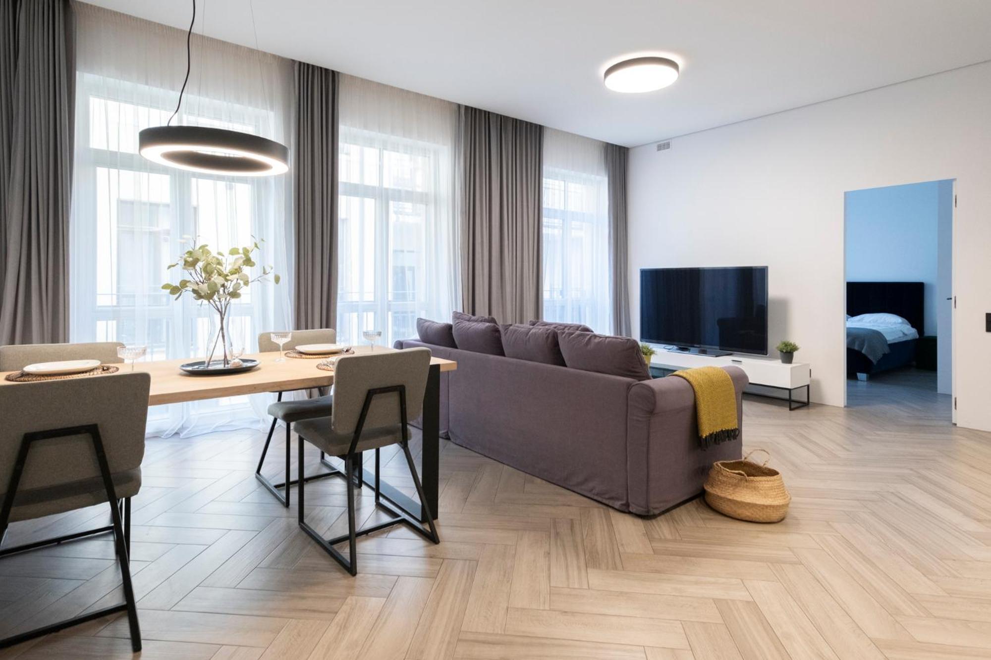 Cohost I Oldtown 60M2 Apt W-Garage Parking, Balcony & Self Check-In 빌뉴스 외부 사진