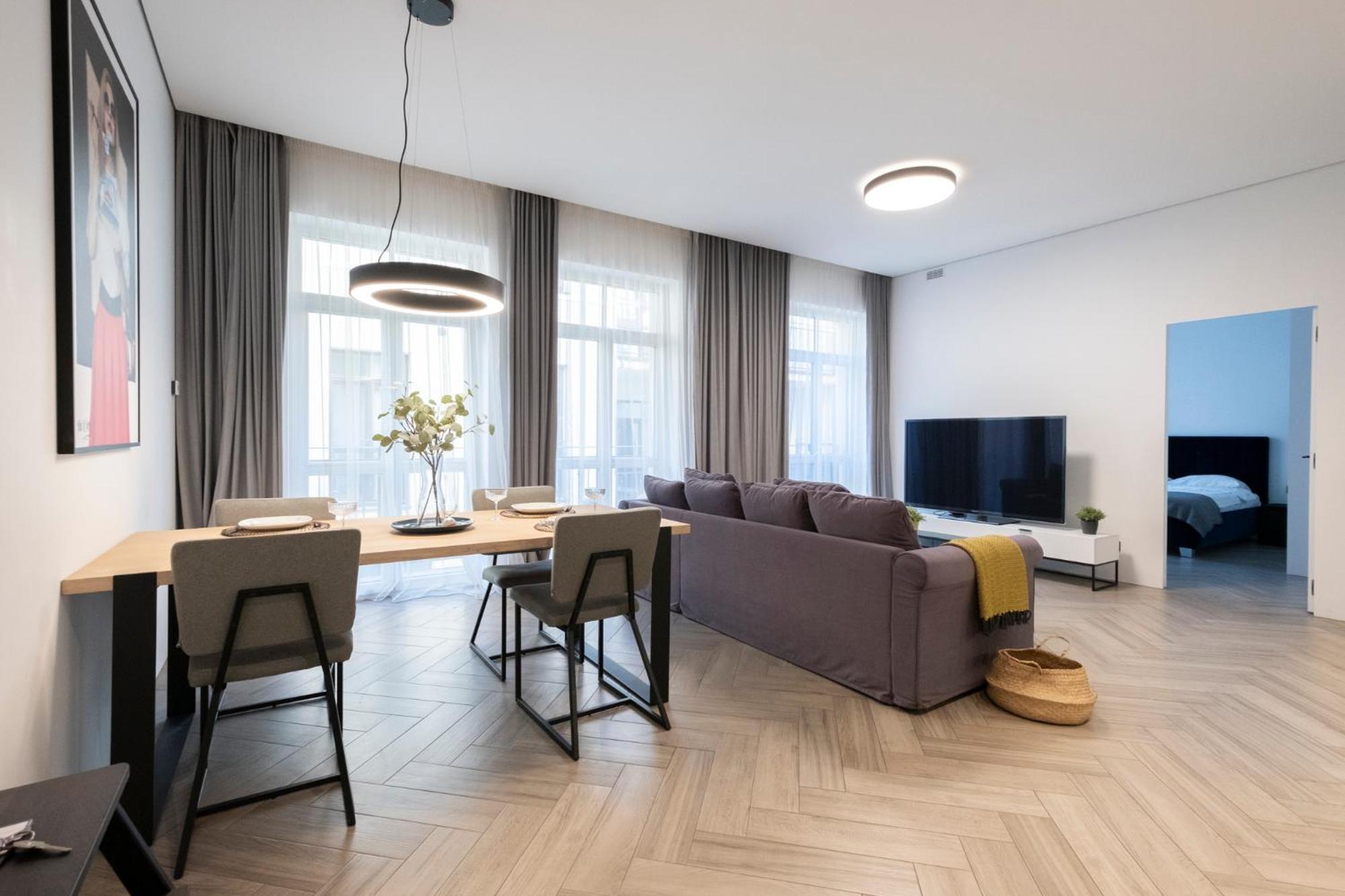 Cohost I Oldtown 60M2 Apt W-Garage Parking, Balcony & Self Check-In 빌뉴스 외부 사진