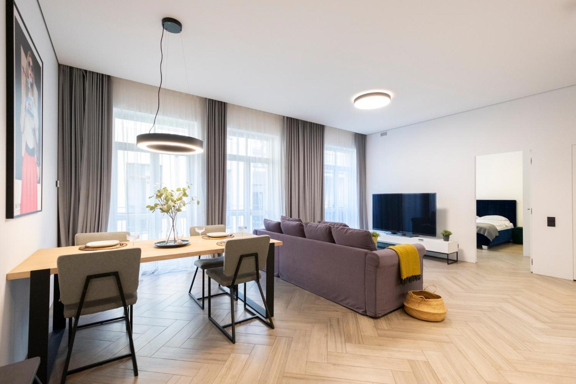 Cohost I Oldtown 60M2 Apt W-Garage Parking, Balcony & Self Check-In 빌뉴스 외부 사진